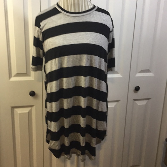 NWT Split side tunic - Picture 2 of 7